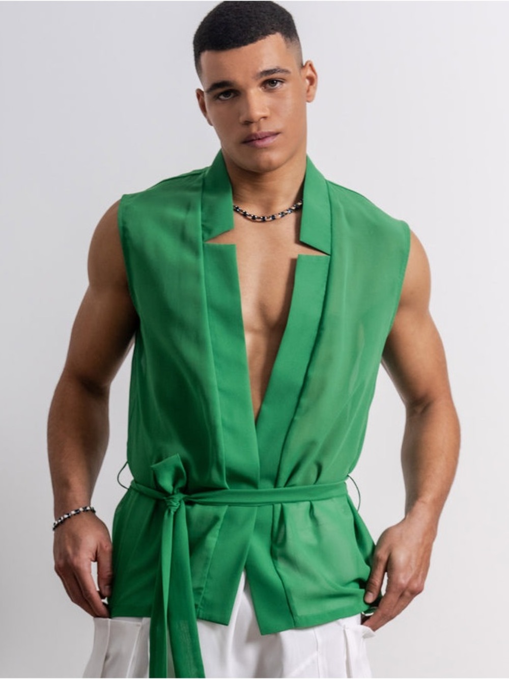 NWOT ORTTU Star Neck Bright Green Sleeveless Cardigan men Size L